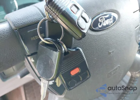 2007 Ford Freestar Sel z USA, uszkodzony, nr VIN 2FMZA52247BA04511